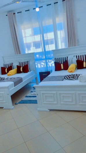 2 habitaciones, tabla de planchar con plancha y wifi gratis 