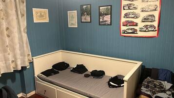 4 quartos, ferros/tábuas de passar roupa, berço de viagem, Wi-Fi