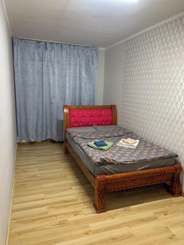 1 bedroom, iron/ironing board, WiFi, bed sheets