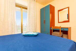 2 quartos, ferros/tábuas de passar roupa, Wi-Fi de cortesia