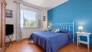 1 Schlafzimmer, BĂŒgeleisen/BĂŒgelbrett, kostenloses WLAN, BettwĂ€sche