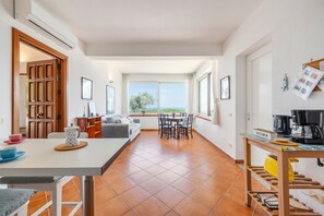 TV - Villa 'Anna Messina' with sea view, Wi-Fi and air conditioning (Carini)