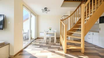 Departamento (406) | Área de sala de estar | Televisión de pantalla plana