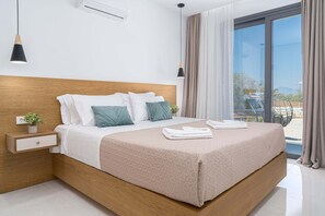 3 bedrooms, iron/ironing board, travel crib, free WiFi