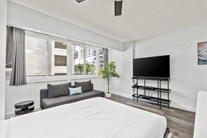 1 bedroom, iron/ironing board, free WiFi, bed sheets