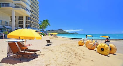 1 Block from World-Famous Waikiki Beach in the Heart of Waikiki! FREE Parking