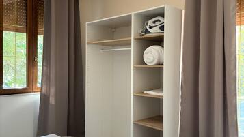 2 Schlafzimmer, Bügeleisen/Bügelbrett, kostenloses WLAN, Bettwäsche