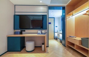 Enkeltrom – comfort, byutsikt | Senger med Select Comfort-madrass og skrivebord