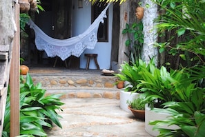 Decoración personalizada, muebles diferentes y wifi gratis