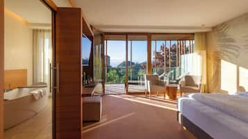 In-room safe, desk, blackout drapes, soundproofing