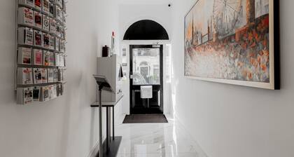 Upper Berkeley Hotel