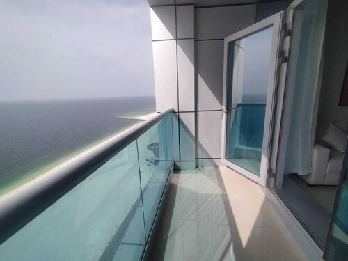 Two-bedroom hotel apartment with a living room and a sea view, VIP