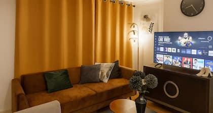 Elegant 3-Bedroom Home, free parking and garden!