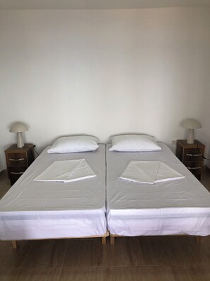 3 chambres, fer et planche à repasser, Wi-Fi gratuit