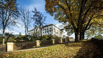 Apartment | Property grounds
