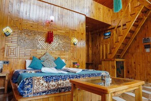 Casa de campo, 2 camas matrimoniales, vista a la montaña | Sábanas de algodón egipcio y ropa de cama de alta calidad 