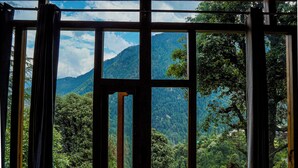 Cottage, 2 Tempat Tidur Double, pemandangan gunung | Seprai katun Mesir, seprai premium, dan bantalan ekstra lembut