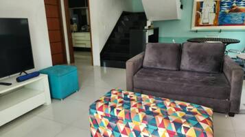 Télévision, cheminée