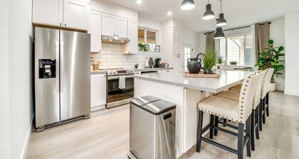 4 Mi to Dtwn: Modern Tacoma Home w/ Spacious Yard