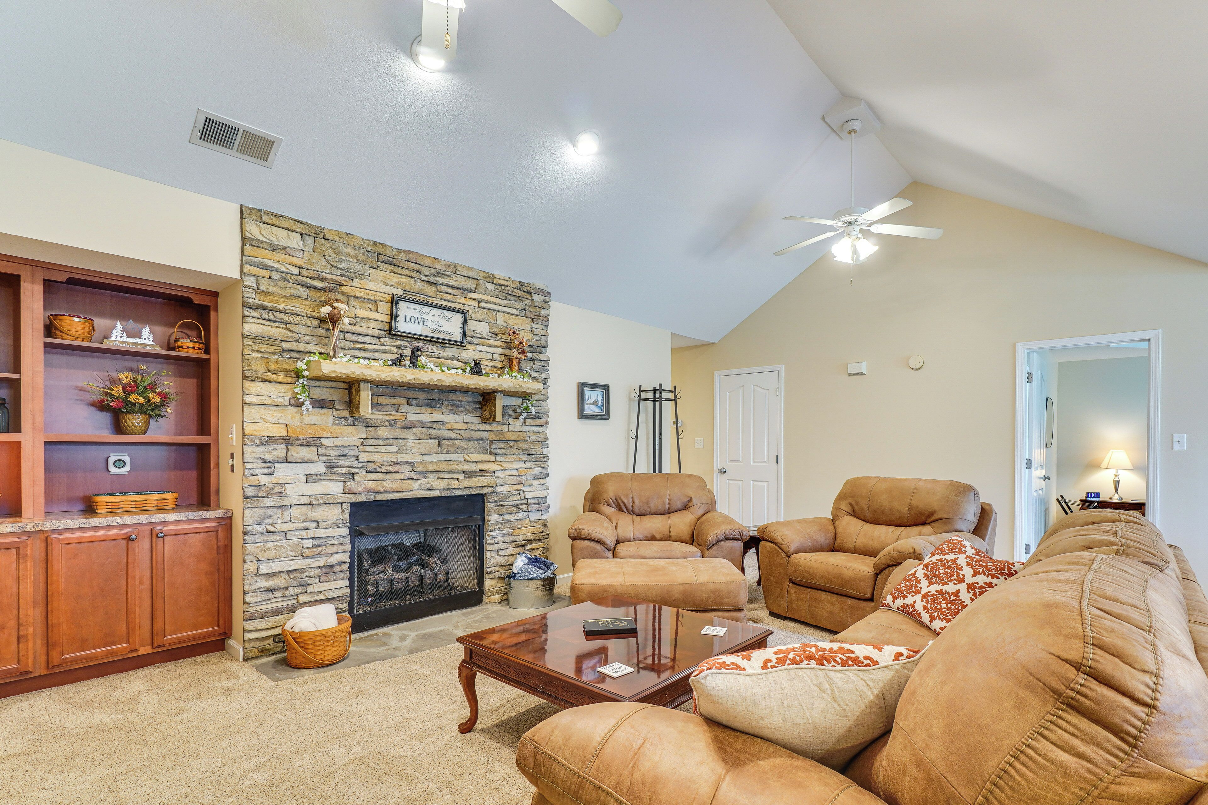 House (2 Bedrooms) | Living area | Fireplace