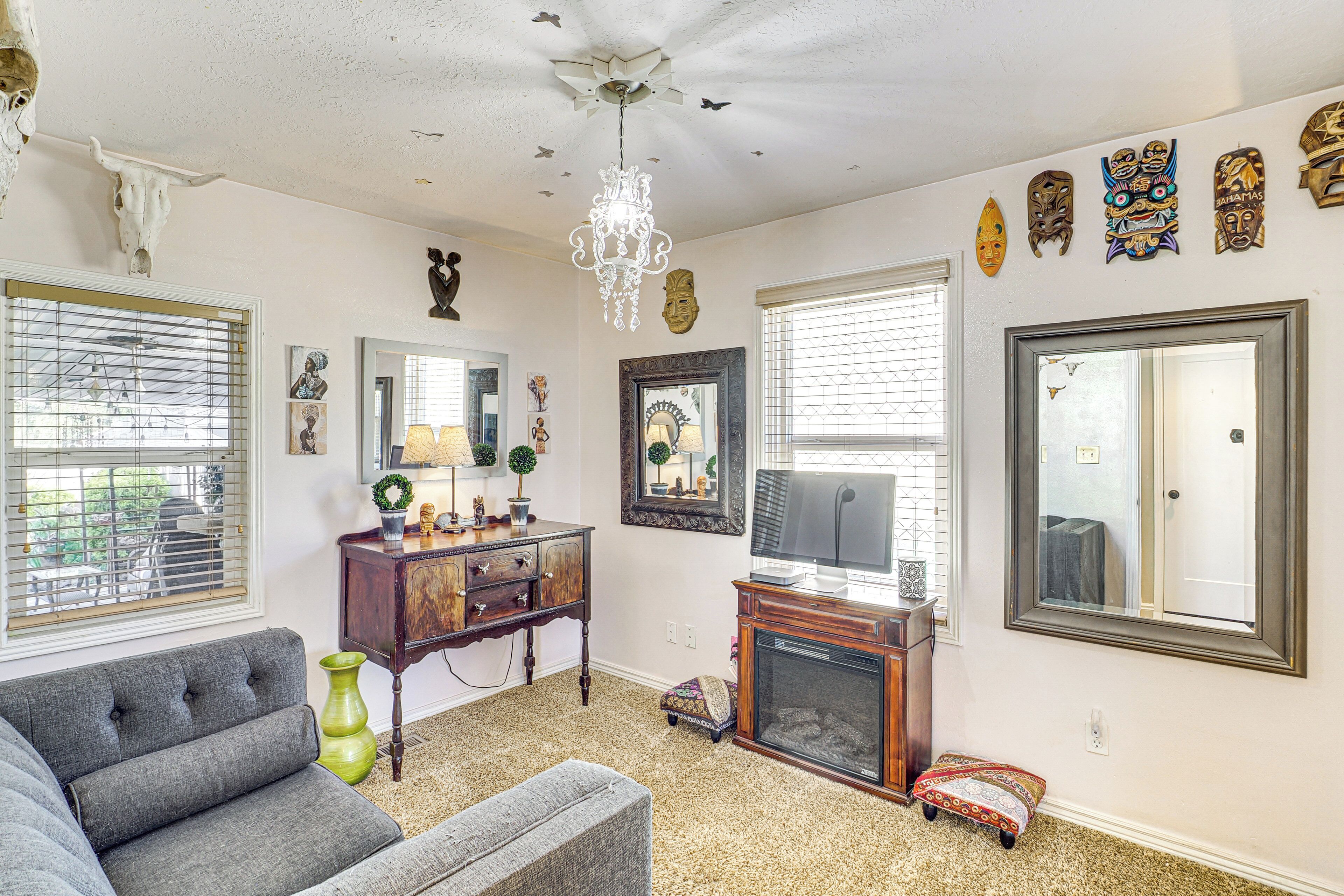 House (2 Bedrooms) | Interior