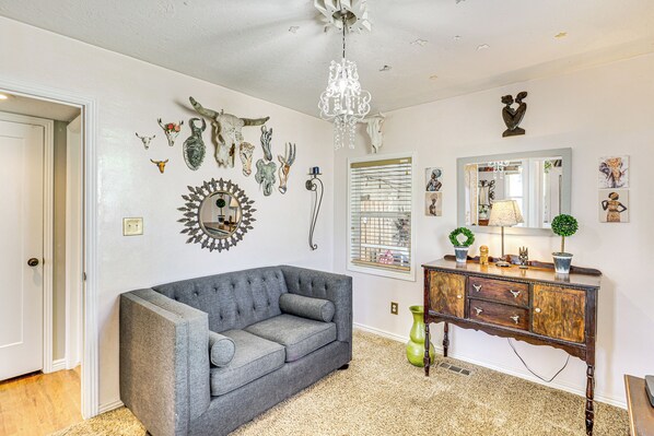 House (2 Bedrooms) | Interior