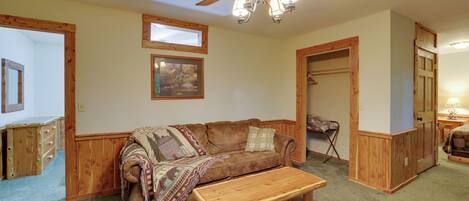 House (1 Bedroom) | Interior