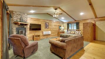 House (1 Bedroom) | Interior