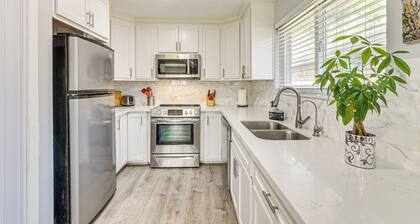 6 Mi to Clear Lake: Family Home w/ Patio & Yard