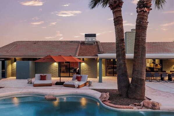 Outdoor pool, a heated pool