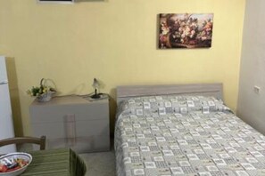 1 bedroom, iron/ironing board, WiFi, bed sheets - Sea view studio apartment - Carrube House, Andrano (Marina di Andrano)