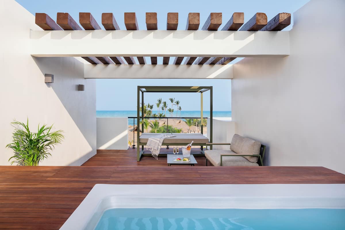 Excellence Club Two Story Rooftop Terrace Suite W/ Plunge Pool Ocean View-Adults Only | Sengetøy av topp kvalitet, minibar (inkludert) og lydisolert