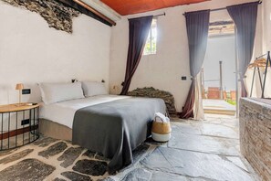 2 chambres, lit parapluie, Wi-Fi gratuit, draps fournis