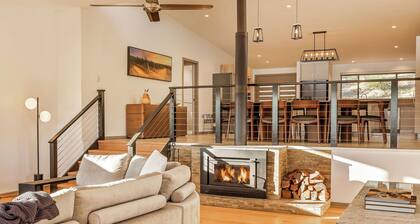 STYLISH AND CAPTIVATING 5 BEDROOM RURAL RETREAT WITH SWEEPING VIEWS