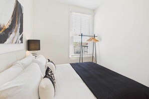 2 chambres, fer et planche à repasser, Wi-Fi, literie fournie