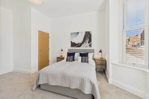 1 Schlafzimmer, Bügeleisen/Bügelbrett, Bettwäsche