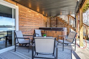 House (5 Bedrooms) | Interior