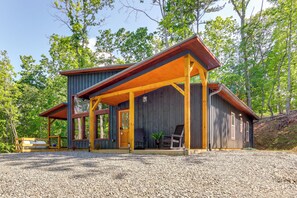 House (2 Bedrooms) | Exterior - 4 Mi to Dtwn Ellijay: Cabin w/ Pool & River Access (Ellijay)