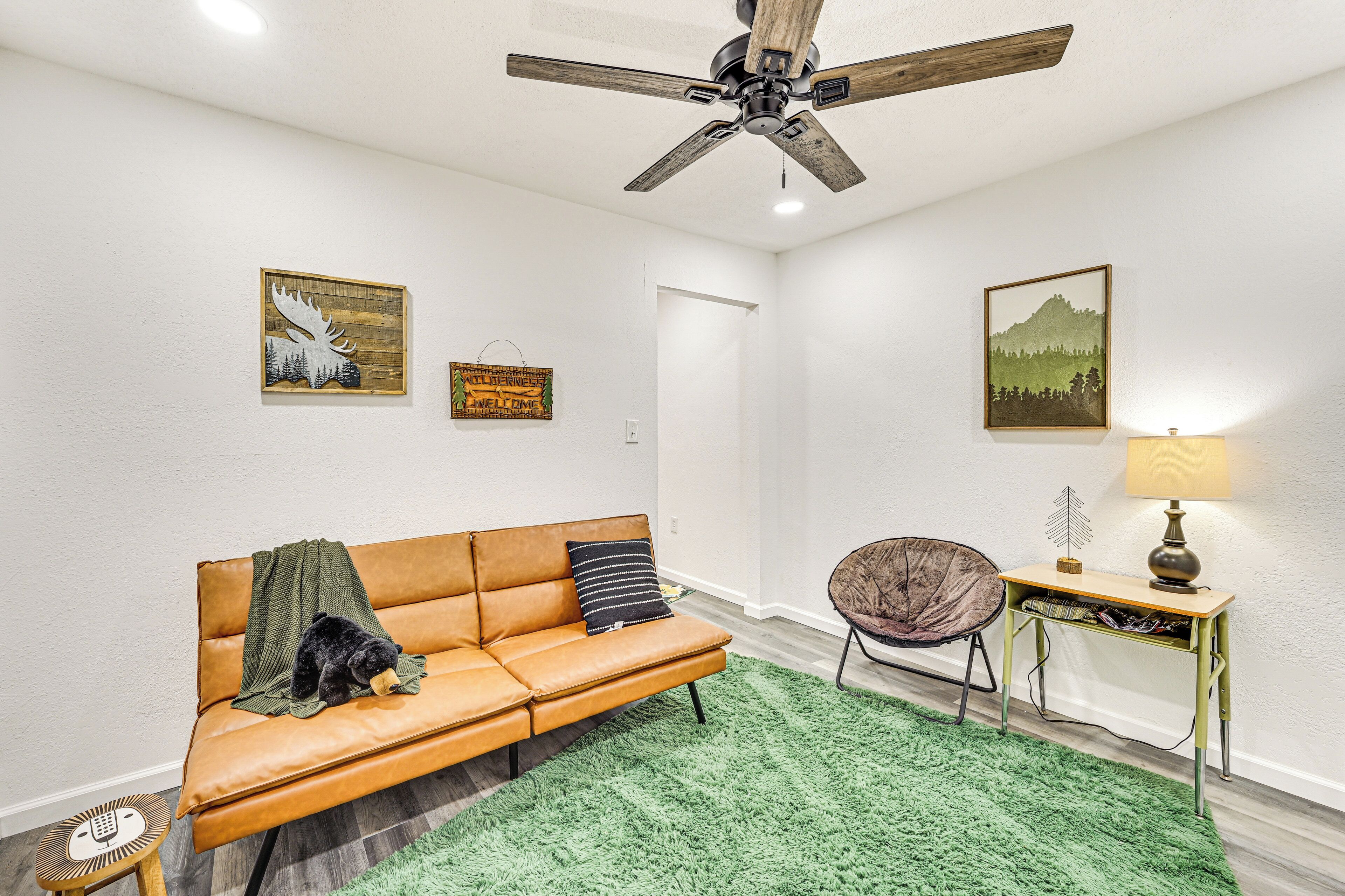House (2 Bedrooms) | Interior