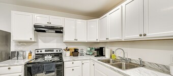 1 Mi to Dtwn: Family Home w/ Porch in Brownwood