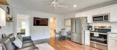 Apartment (1 Bedroom) | Interior