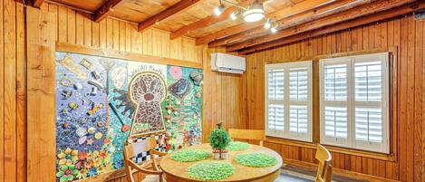 House (2 Bedrooms) | Dining