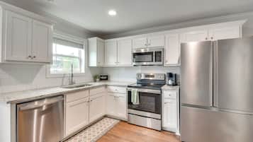 Apartment (1 Bedroom) | Interior