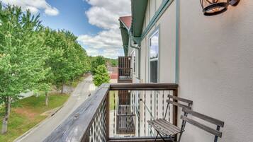 Apartment (1 Bedroom) | Interior