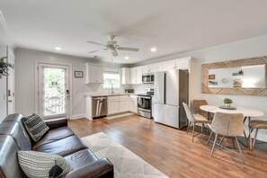 Apartment (1 Bedroom) | Interior