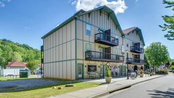 Apartment (1 Bedroom) | Interior