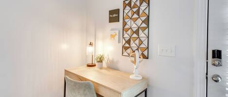 Apartment (1 Bedroom) | Interior