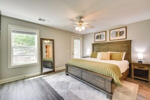 Interior - Walkable Condo 3 Mi to Unicoi State Park (Helen)