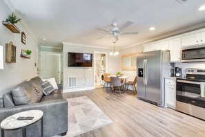 Apartment (1 Bedroom) | Interior