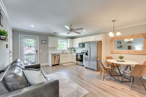 1 Block to Main St & River: Downtown Helen Condo